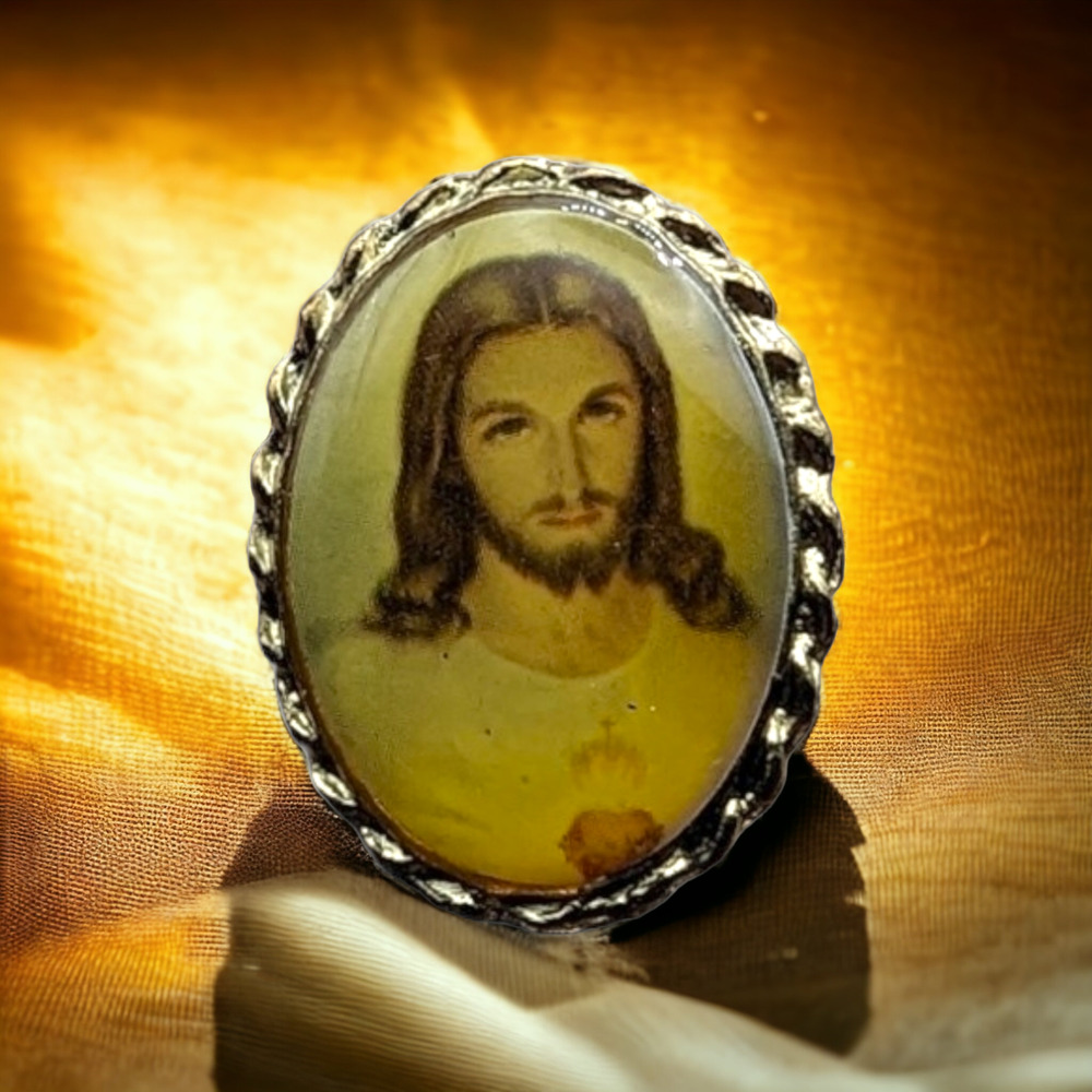 Vtg Sacred Heart Of Jesus Oval Brooch Lapel Pin Tie Tack Ornate Religious